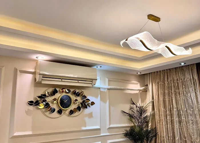 Royal Stay